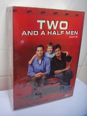 歐美劇《Two and a half Men 兩個半男人-好漢兩個半》第11季 DVD 全場任選買二送一優惠中喔!!