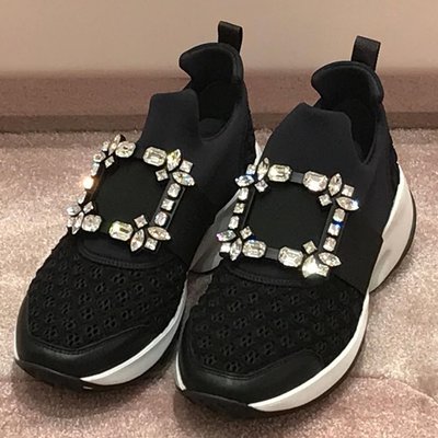 【38折扣現貨】正品Roger Vivier Viv Run Strass Buckle 黑色網眼水鑽方扣厚底鞋RV