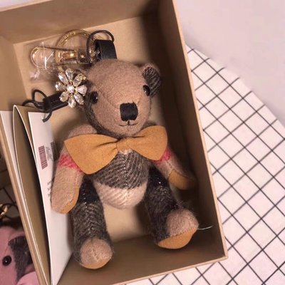 小熊吊飾Burberry英倫風鑰匙圈包包吊飾明星同款