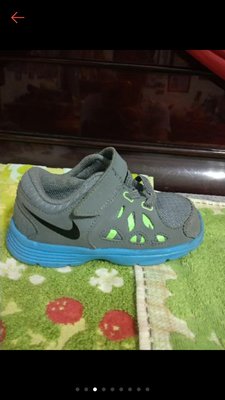 Nike男童鞋 布鞋 包鞋灰色14cm