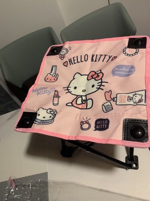 Hello Kitty 休閒好攜帶摺疊椅