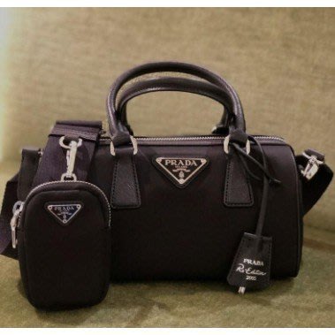二手普拉達/Prada女包 新款三合一波士頓枕頭包水桶包 Re-Edition2005