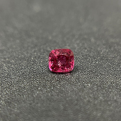 天然粉色尖晶石(Pink Spinel)裸石0.32ct [基隆克拉多色石Y拍]