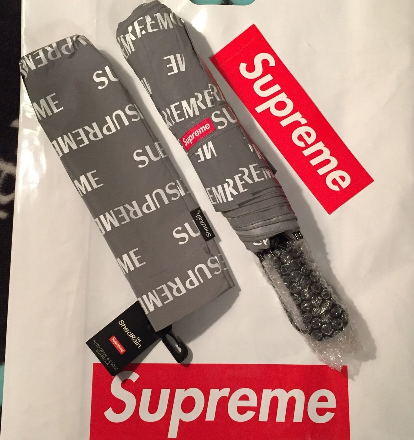 【超搶手】全新正品Supreme x ShedRain Reflective Repeat 