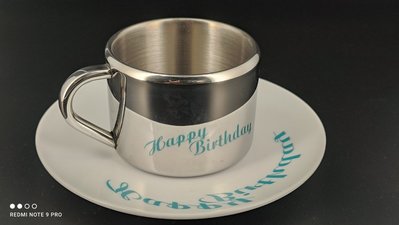 Anamorphic 丹麥設計廚具 不鏽鋼杯盤組 Happy Birthday 倒影杯 全新 展示收藏品