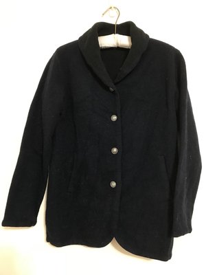 歐系品牌 agnes.b 簡約風格 深藍撞黑色 質感 羊毛 排扣 外套 20180818-2