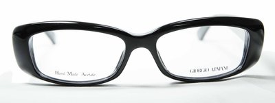 逢甲眼鏡 :Giorgio Armani，鑲鑽花雕紋設計，精工紋路粗邊(曜黑)：GA972-807