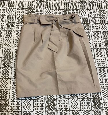 B02-005 全新日系專櫃Proportion 駝色蜜桃絨窄裙(綁帶)