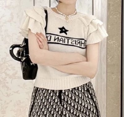 【妖妖代購】Dior 新款幸運星限定飛袖羊絨短袖上衣(兩色)