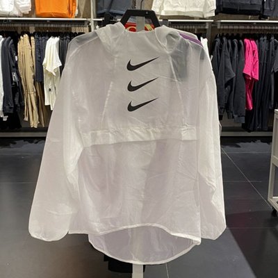 現貨熱銷-大牌潮款Nike耐吉女子夏季薄款三勾半透明防曬防風皮膚衣連帽外套DA1277