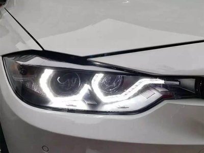 《※台灣之光※》全新BMW F30 12 13 14 15 16年美規328I鹵素黑底LED光圈魚眼投射大燈頭燈組台灣製