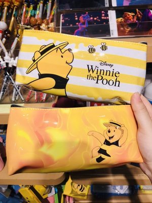 2019維尼日《現貨》日本迪士尼商店 夏日蜂蜜維尼 小熊維尼 PVC筆袋 化妝包 收納包 鉛筆盒