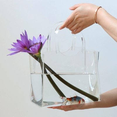 熱銷 北歐透明亞克力包包花瓶網紅手提籃擺件裝飾輕奢客廳魚缸花盆花器