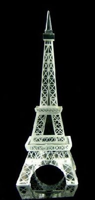 美學空間《LED燈旋轉水晶艾菲爾鐵塔 巴黎鐵塔 商務禮品 紀念品 風水開運招財擺飾》