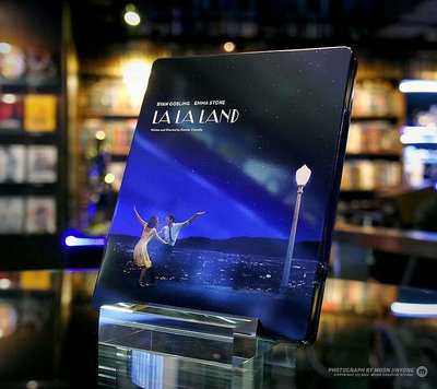 洪興 藍光BD 樂來越愛你 日本雙碟限量鐵盒版 La La Land 雷恩葛斯林 艾瑪史東 (附車票夾)