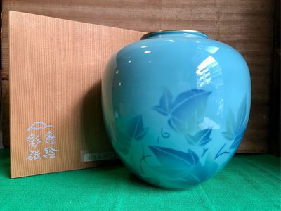 日本深川製磁彩色磁繪藤蔓葉花瓶 。vintage