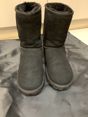 九成新 UGG 鋪毛 短靴 黑色 jp23 usa6 eu37