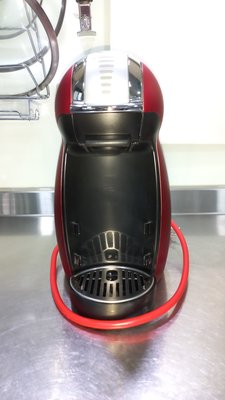 雀巢 DOLCE GUSTO 膠囊咖啡機 Genio2 (型號:9771) - 星夜紅 功能正常的喔 !