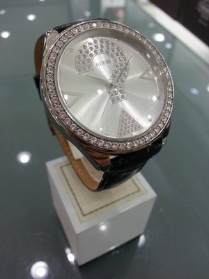 永達利鐘錶 GUESS 銀殼鑽框問號皮帶錶 45mm 原廠公司貨 保固一年GWW11557L1