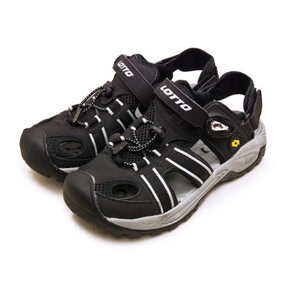 利卡夢鞋園–LOTTO 專業排水護趾戶外運動涼鞋--山水玩家 2系列--黑灰--3160--男