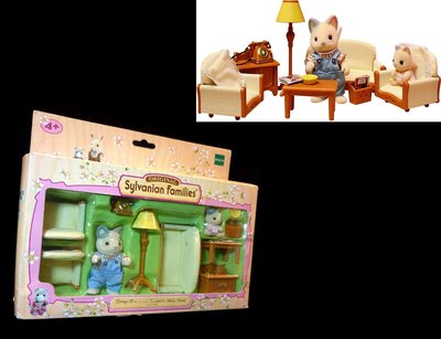 A-55 櫃 盒損 ： 三花貓 客廳組 森林家族 SYLVANIAN FAMILIES LIVING ROOM　富貴玩具