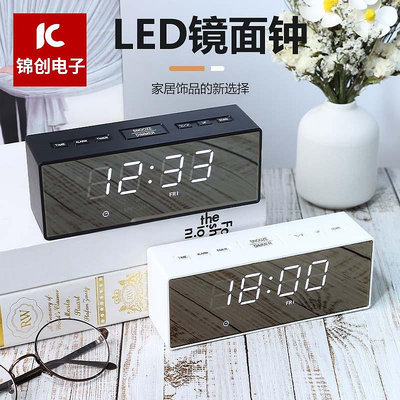 新款電子鏡面床頭電子鐘LED倒計時數字顯示家用床頭小鬧鐘USB供電