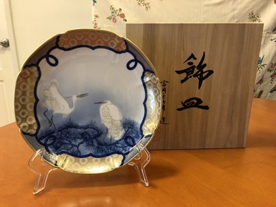 日本製 深川製磁(有田焼) 金彩窓絵 松&白鷺鷥 八方割飾皿(木盒裝)