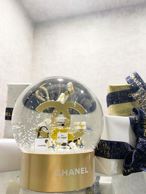 【Chanel】香奈兒 小香 水晶球 夢幻水晶球 收藏品 限量 限定 2024年 VVIP款 雪花聖誕球 N5