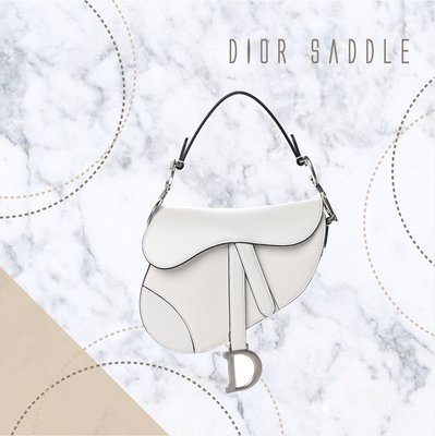 【哈極品】極新美品《Christian Dior 迪奧 新款 白色全皮 D字 銀釦 馬鞍包 手提包/肩背包》