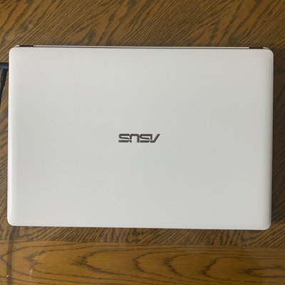 ASUS X452V i5-3230M 2.6ghz 14吋 四核筆電 獨顯 ram 6g 硬碟 500g 功能正常，電池不續電 , 附變壓器