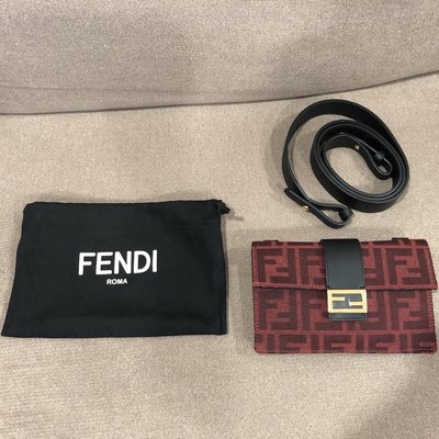 Fendi 老花斜背包/腰包/化妝包