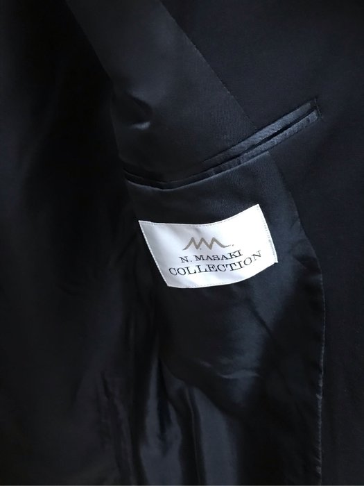 全新 PAZZO COLLECTION N.MASAKI 黑色西裝套裝 外套，賣場還有背心、長褲 50號 L號 | Yahoo奇摩拍賣