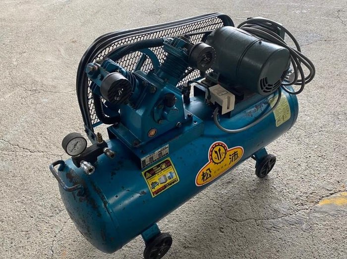 売り切り御免！】 エアーコンプレッサー aircompressor ADCOM4004