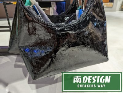 南🔥2022 12月 ADIDAS OG 側背包 水餃包 運動包 旅行包 雙面設計 亮面 男女款 黑 HE9776