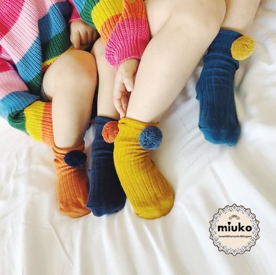 miuko BABY款日系嬰幼兒女寶寶女童 2018春款 撞色 雙拼色 毛球 鬆口捲邊 中筒襪/現貨