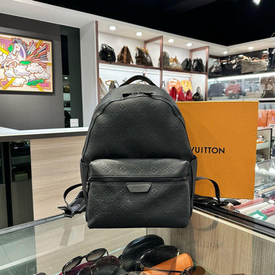 ⭐️ 香榭屋精品店 ⭐️ LV Louis Vuitton M46553 黑色壓紋牛皮拉鍊後背包 (B5799)