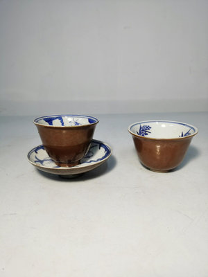 清代 醬釉 青花金魚 壓手杯 茶杯 杯托，共3件，全品完美，483
