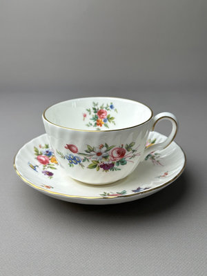 英國明頓Minton 骨瓷重鎏金玫瑰花卉咖啡杯/紅茶杯 可做