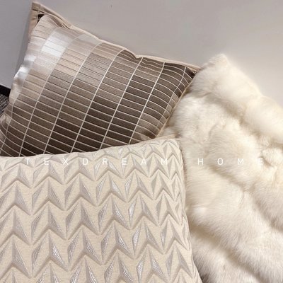 促銷打折 Texdream態度-白色輕奢系列真狐貍毛沙發抱枕靠枕客廳含枕芯新品