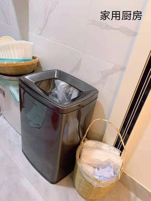 現貨時尚簡約垃圾桶大40L方形蓋家用廚房創意不銹鋼商用高30L衛生間簡約