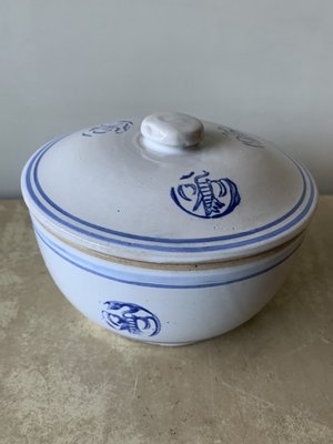 ［老東西］早期台灣 古董 大的老煲湯碗 老蓋碗  老碗 老件 ，可自用 當擺飾或收藏。難得品項完整較大物件較少