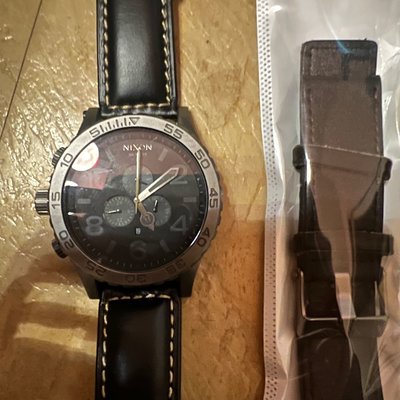 Nixon手錶，二手新品，原價15000千多