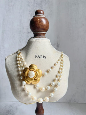 clathas珍珠山茶花胸針項鍊這個品牌有日本Chanel的著稱