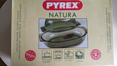 全新Pyrex康寧耐熱鍋(3.0L) 盤(2.1L), 鍋+盤=5.1L, Made in United Kingdom