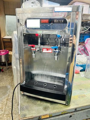 【飲水機小舖】二手飲水機 中古飲水機 桌上型 溫熱飲水機 94