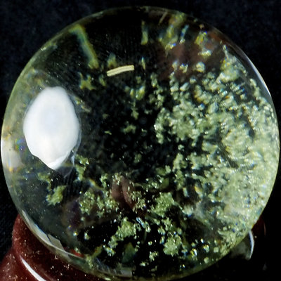 千層綠幽靈水晶球034 – 29.7mm。清透漂亮。珍藏水晶