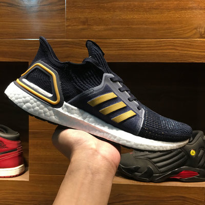 Adidas Ultra Boost 2019 深藍 海軍藍 金色 休閒運動慢跑鞋 男女鞋 EE9447