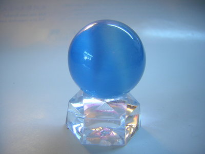 【尋寶坊】AAA級貓眼石球~稀少天空藍貓眼30.5mm《低起標.無底價》附座~