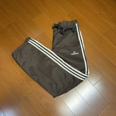 （Size S) Adidas 咖啡色三線刺繡防水防風長褲（3M風褲）