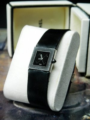 【夜間飛行】(保證100%真品)CHANEL香奈兒Matelassé菱格紋(19mm) 女用石英腕錶/限時特價